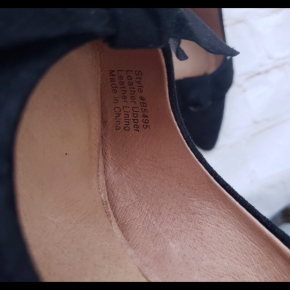 DONATED. Classic Madewell Black Heels!  👠 👠 - Picture 5 of 8
